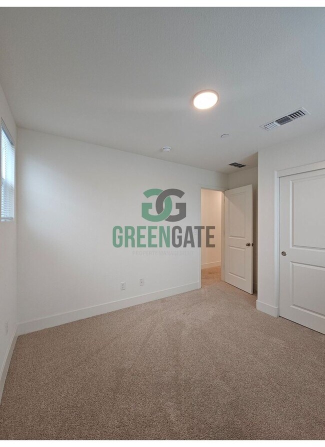 Building Photo - 3 Bedroom 2.5 Bath New Build in Lathrop! AVAILABLE NOW!!