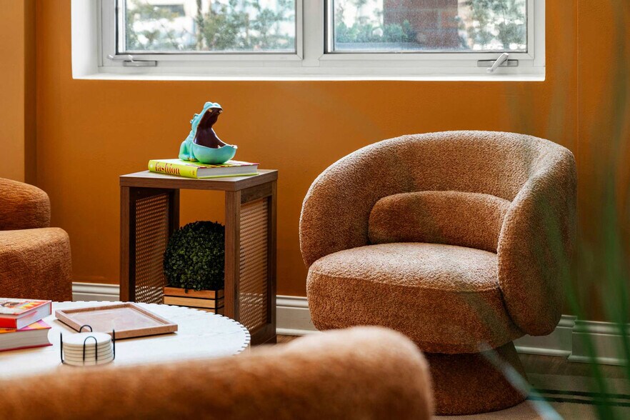 Building Photo - 33 S Ashland Ave