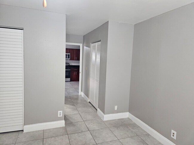 Building Photo - 6147 Moonbeam Dr