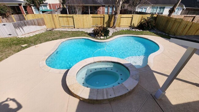 Building Photo - 6119 Rachels Ct