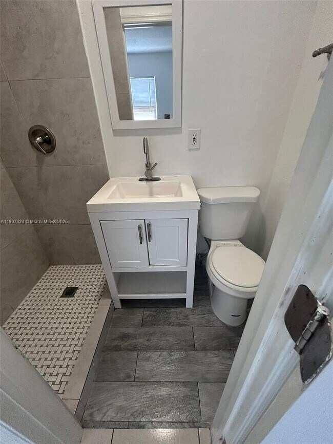 Building Photo - 2780 NW 14th St