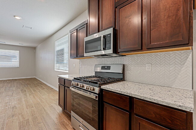 Building Photo - 51025 Sand Verbena Ave