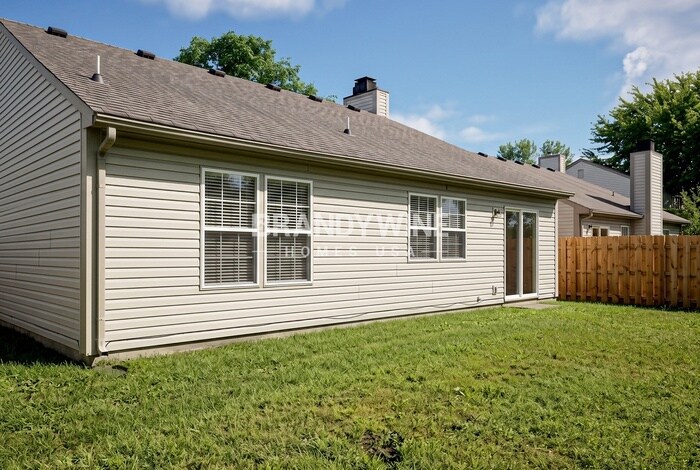 Building Photo - 8446 Country Meadows Dr