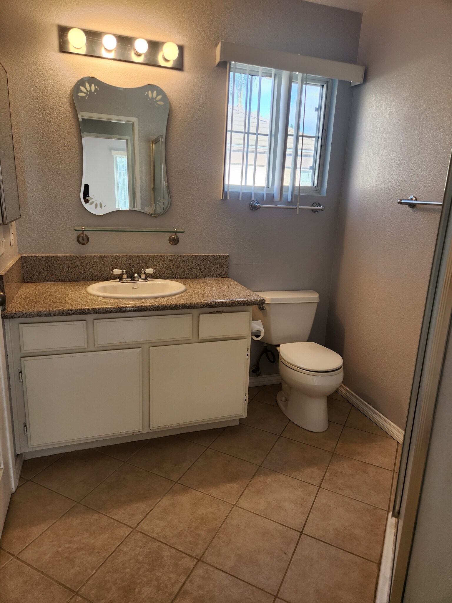 Building Photo - 21415 S Vermont Ave