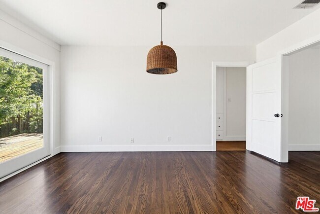Building Photo - 3014 Sagamore Way