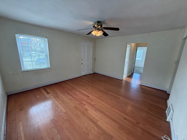 Building Photo - 8661 Litzsinger Rd