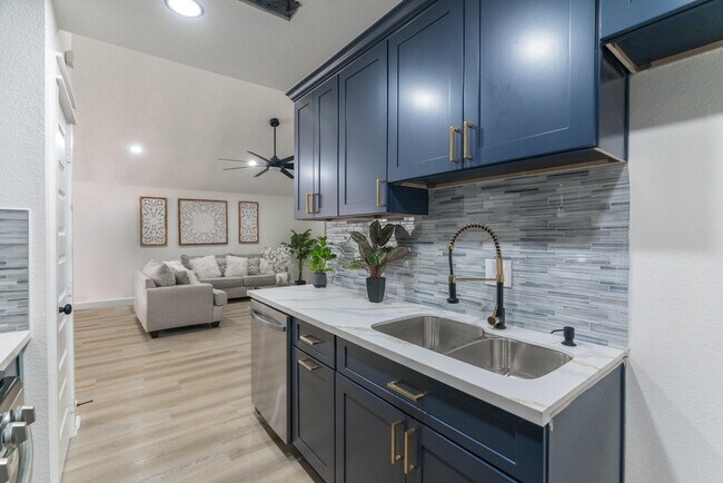 Building Photo - 3618 Tamfield Dr