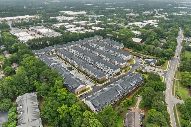 Building Photo - 240 Walker Ave