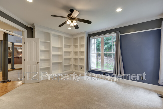 Building Photo - 3230 Sidetracked Dr