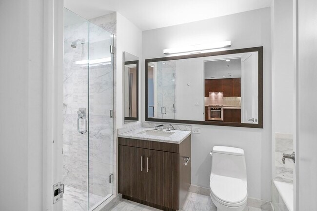 Building Photo - 580 Washington St