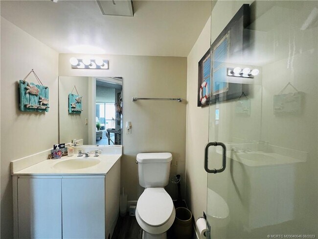 Building Photo - 8880 S Ocean Dr