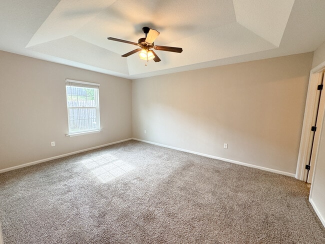 Building Photo - 119 Buckhaven Way