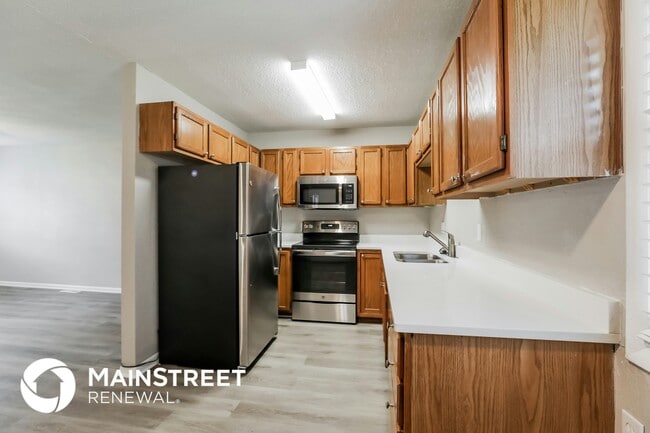 Building Photo - 13001 E 51st Terrace