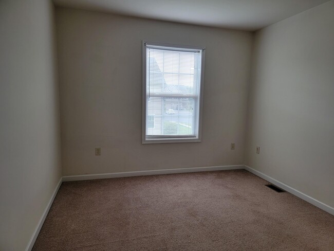 Building Photo - 137 Mount Olive Ln