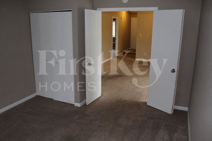 Building Photo - 2923 Grassy Creek Dr