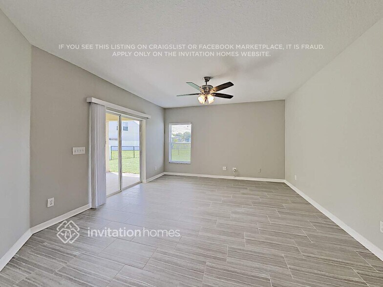 Building Photo - 10504 Lakeside Vista Dr