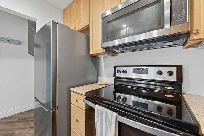 Building Photo - 2750 Ocean Shore Blvd