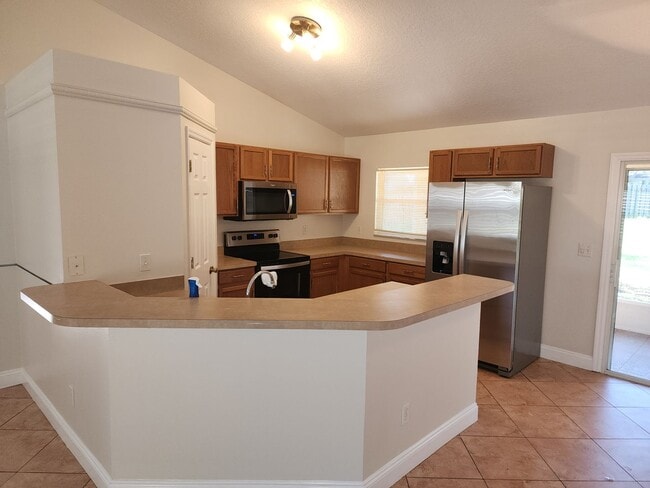 Building Photo - 3/2 Gentle Breeze~Quail Valley~A GREAT HOME!