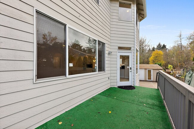 Building Photo - Immaculate 4-Bed Federal Way Home | Smart ...