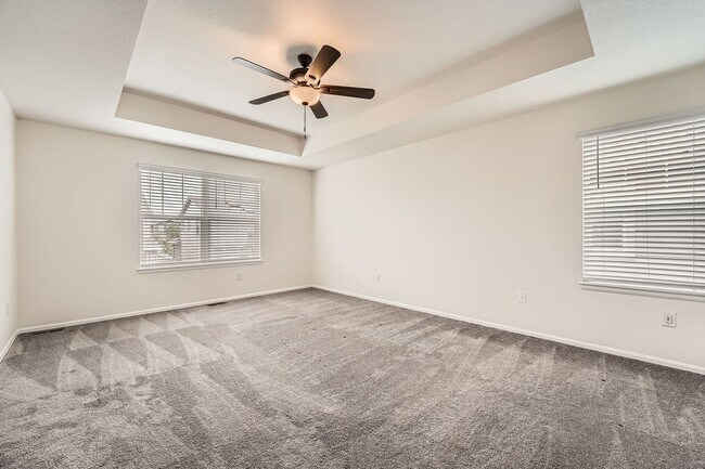 Building Photo - Beautiful 3 Bedroom Home in the desirable ...