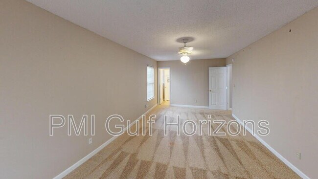 Building Photo - 318 Mirabelle Dr
