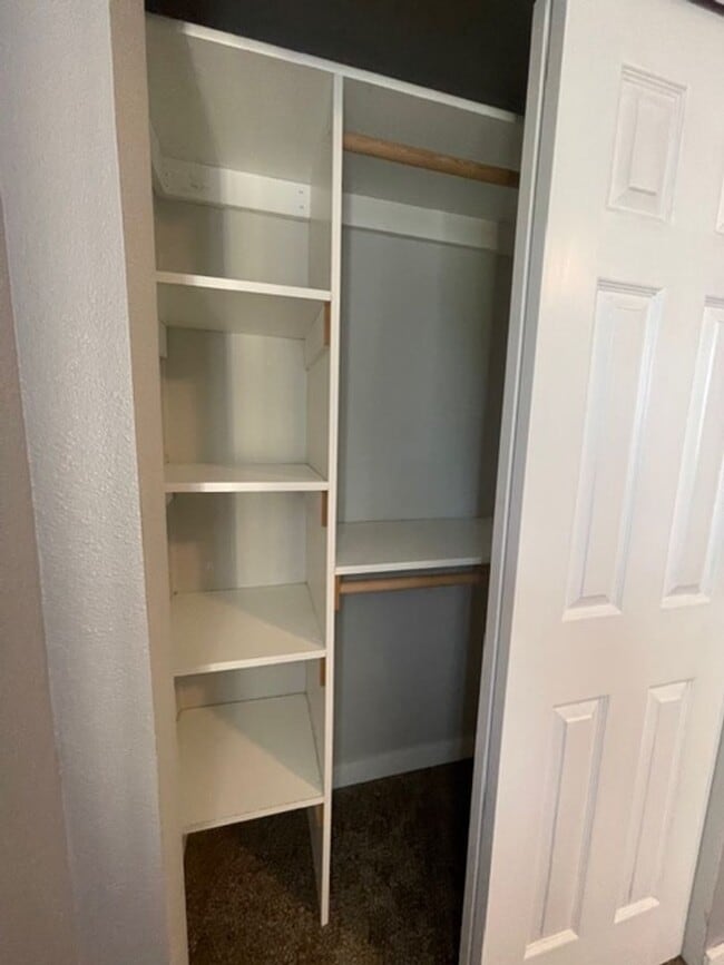 Building Photo - 1604 N Lea St