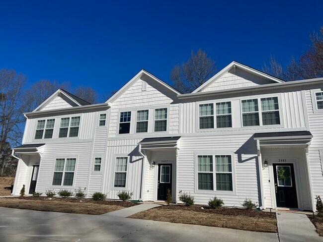 Building Photo - 2490 Ashton Park Ln