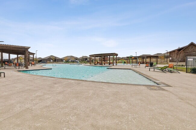 Building Photo - 606 Wrangler Dr