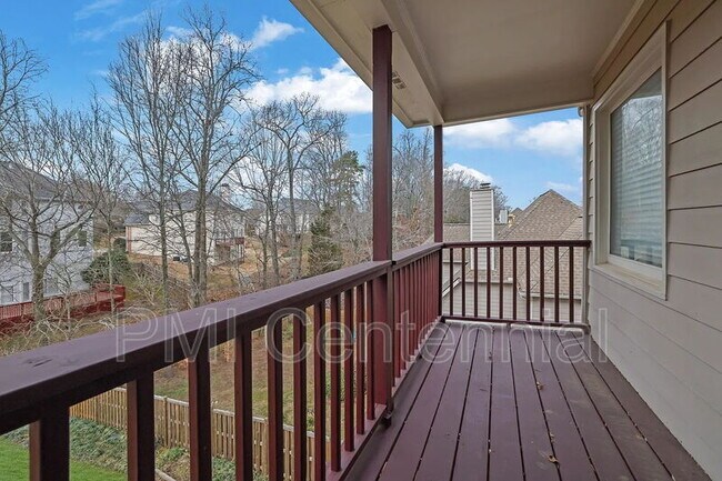 Building Photo - 120 Creekside Park Dr