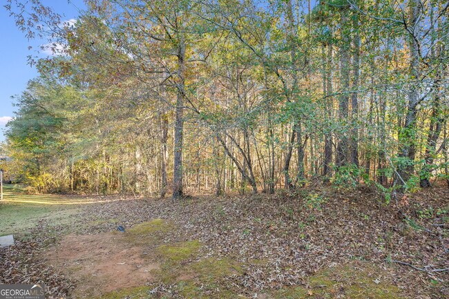 Building Photo - 380 River Trace Dr