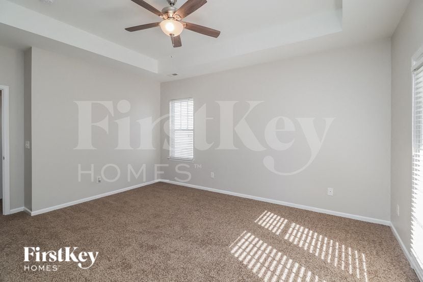 Building Photo - 13828 Connell Green Dr