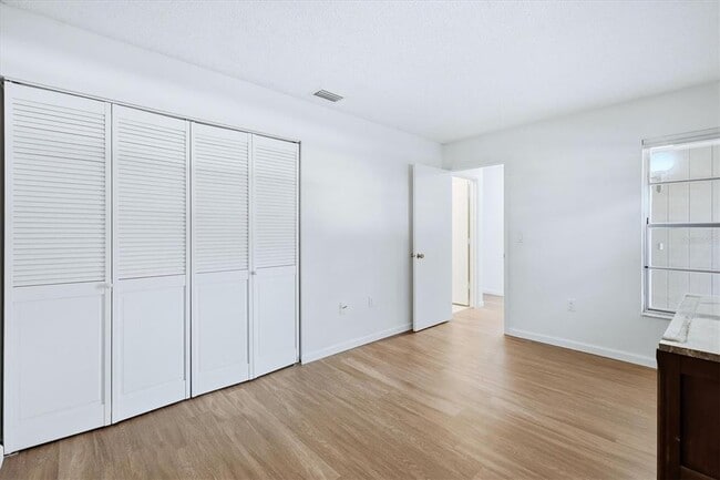 Building Photo - 4819 Village Garden Dr