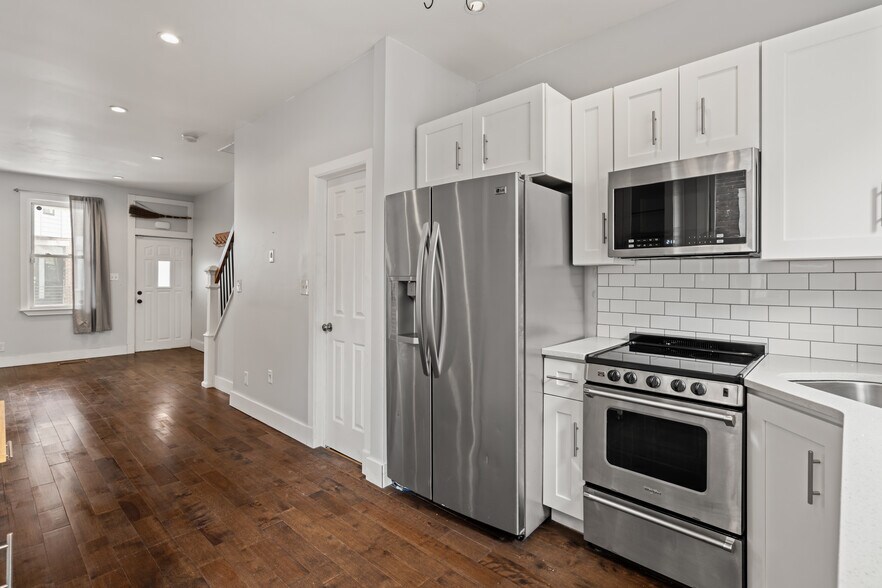 Building Photo - 1457 N Corlies St