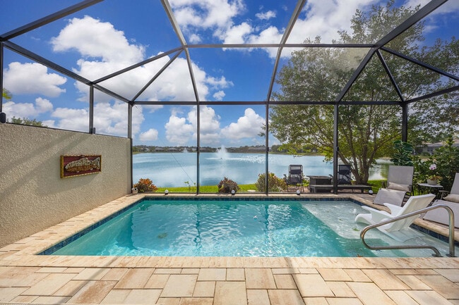 Building Photo - 14610 Edgewater Cir