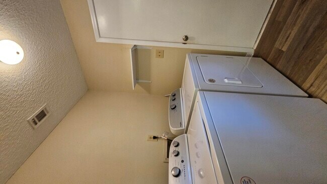 Building Photo - 2816 Whisper Pine Dr