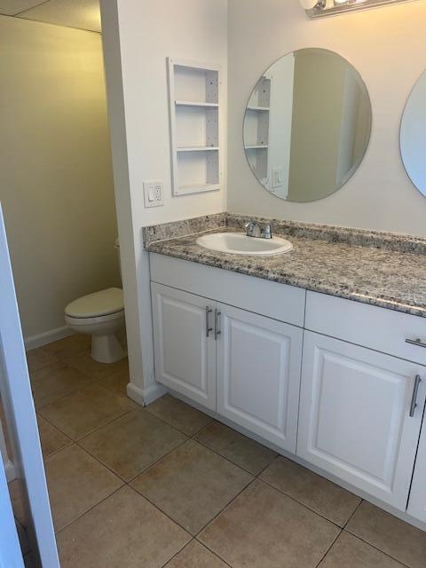 Building Photo - 641 Executive Center Dr