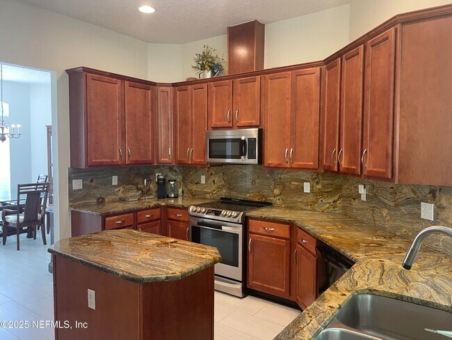 Building Photo - 1552 W Windy Willow Dr