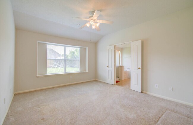 Building Photo - 1519 Mustang Crossing