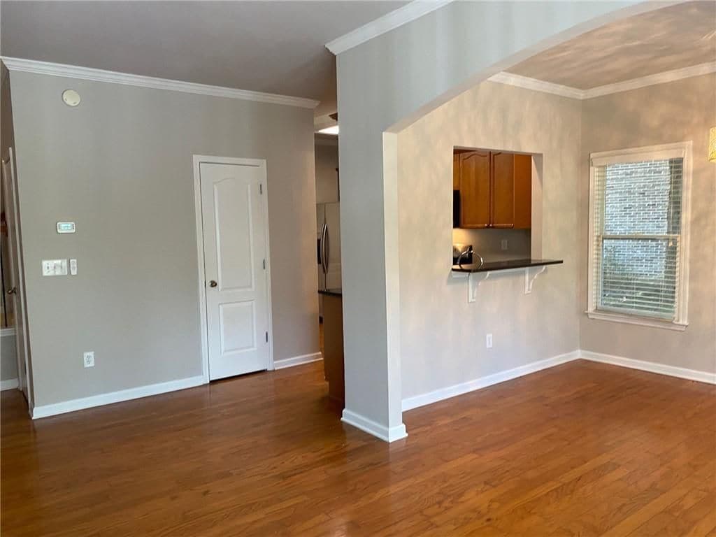 Building Photo - 1664 Oakbrook Lake Dr NW