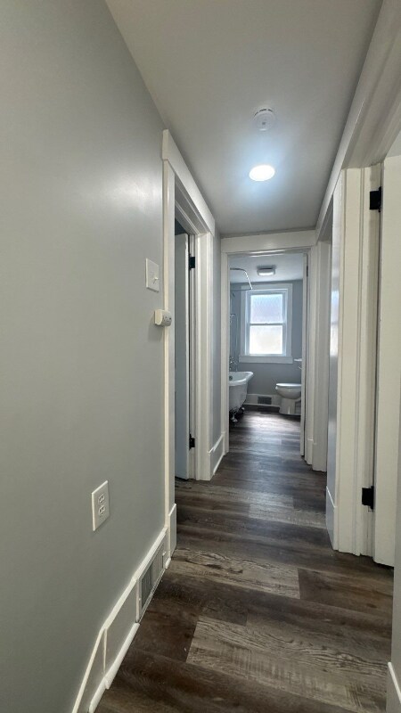 Building Photo - 261 Navigation St