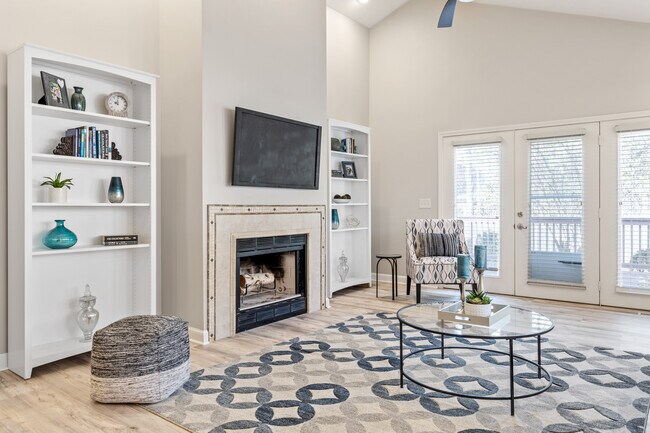 Building Photo - 221 Brighton Way