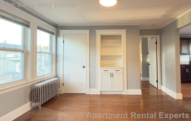 Building Photo - 62-64 Billings Ave Unit #2