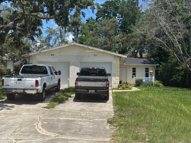 Building Photo - 7403 Mead Dr