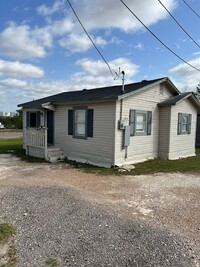 Building Photo - 1210 Dalview Ave