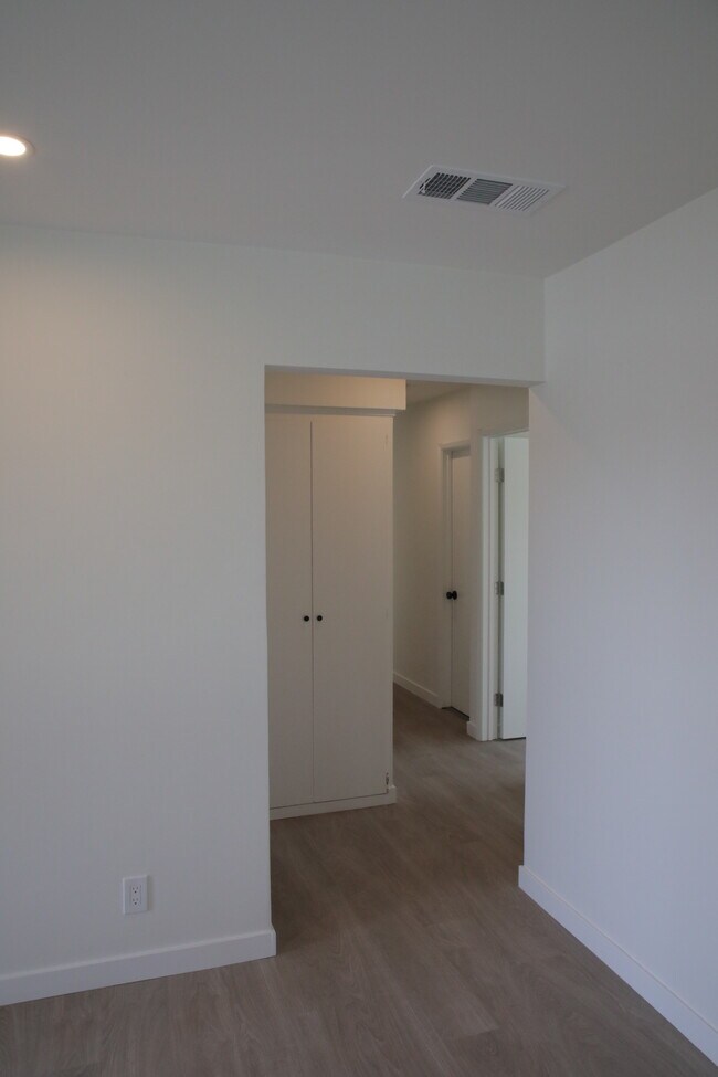 Hallway - 1823 N 6th St