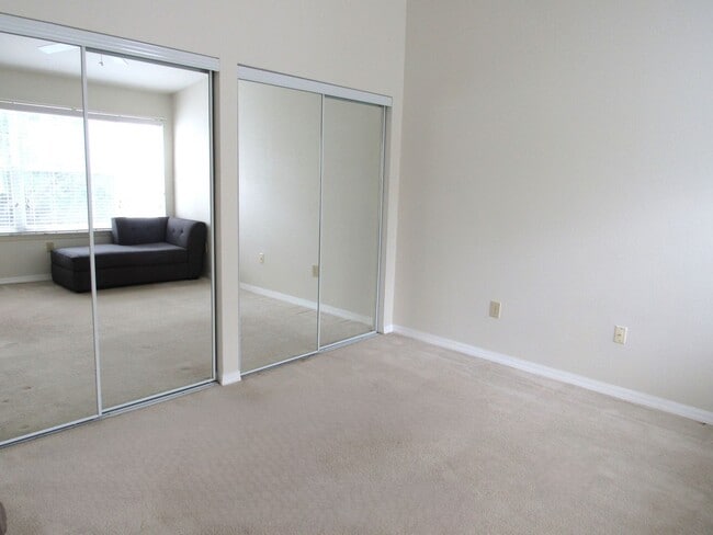 Building Photo - Exceptional Home Clean