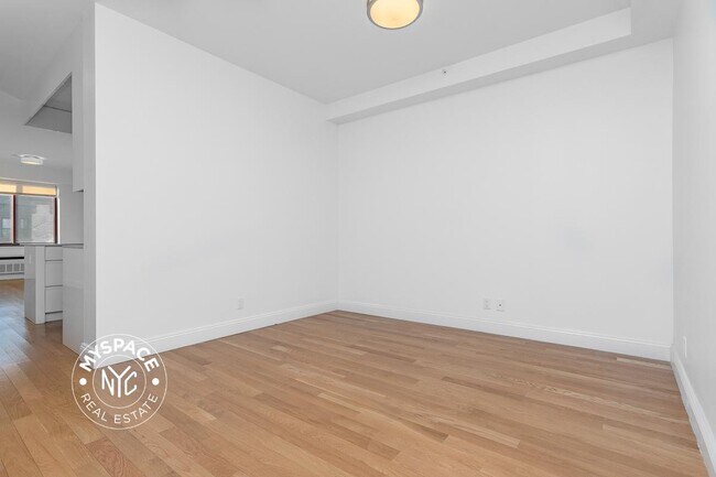 Building Photo - 1127 Flatbush Ave