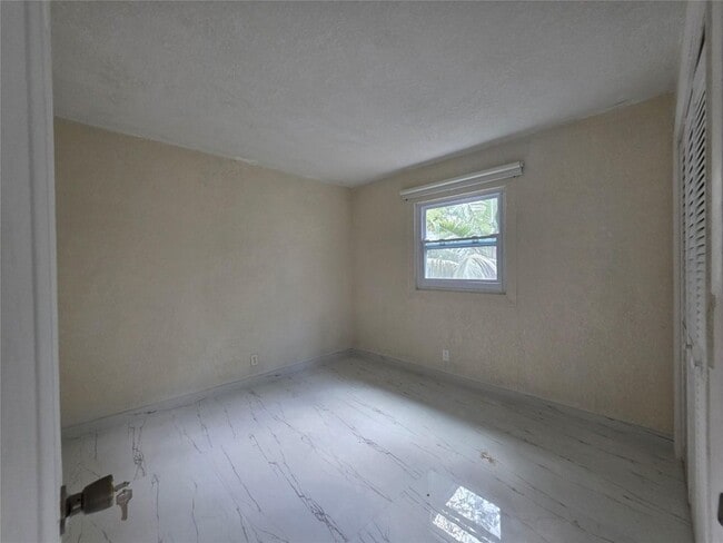 Building Photo - 1751 NW 29th Terrace