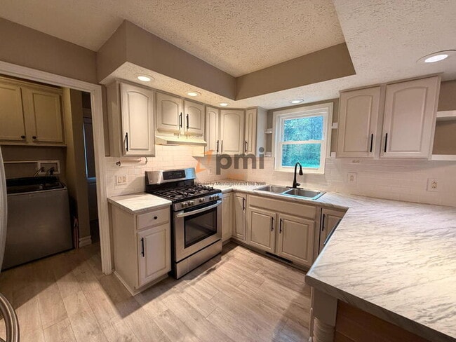 Building Photo - 14998 S 575 W