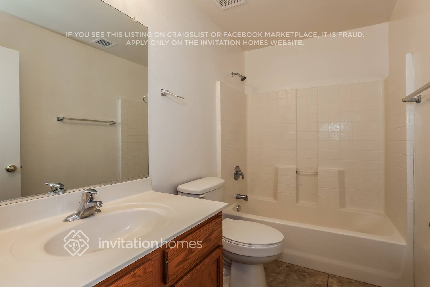 Building Photo - 1545 W Burgess Ln